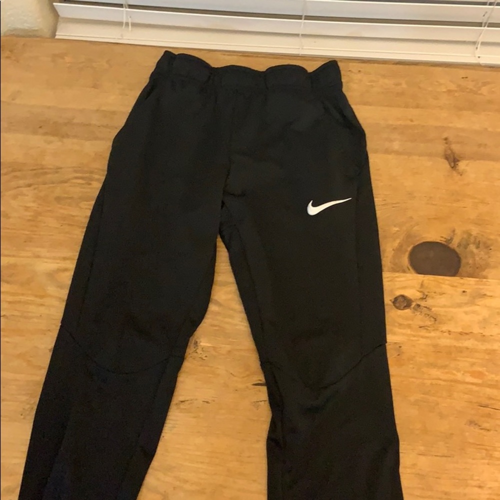 Black dri-fit sweats